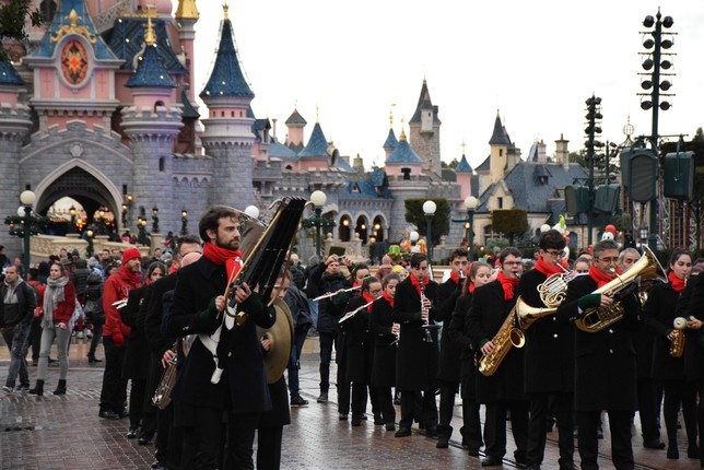 La Banda de AMGu triunfa en EuroDisney