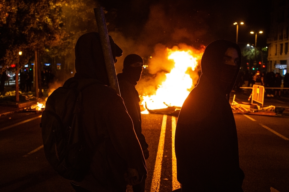Barcelona vuelve a arder por los disturbios