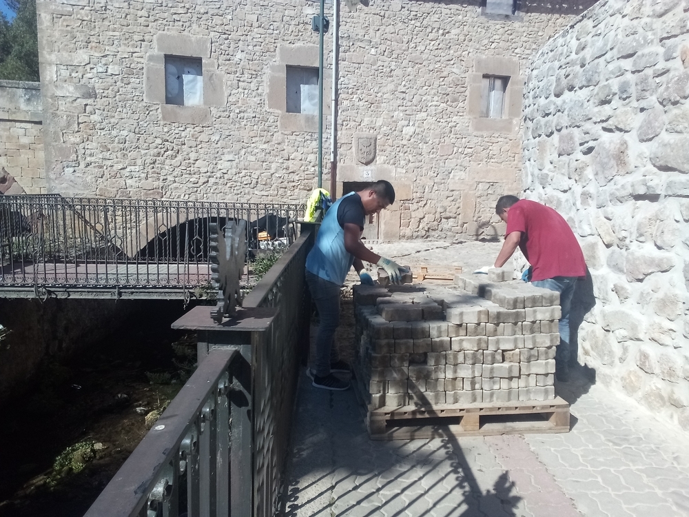 Aguilar inicia las obras en el paseo de La Cascajera