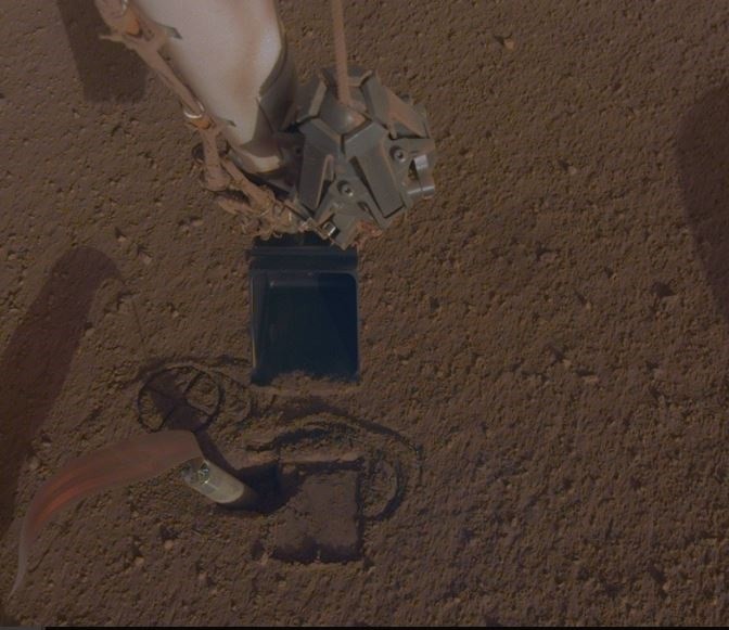 La NASA no ceja en recuperar su frustrado taladro marciano