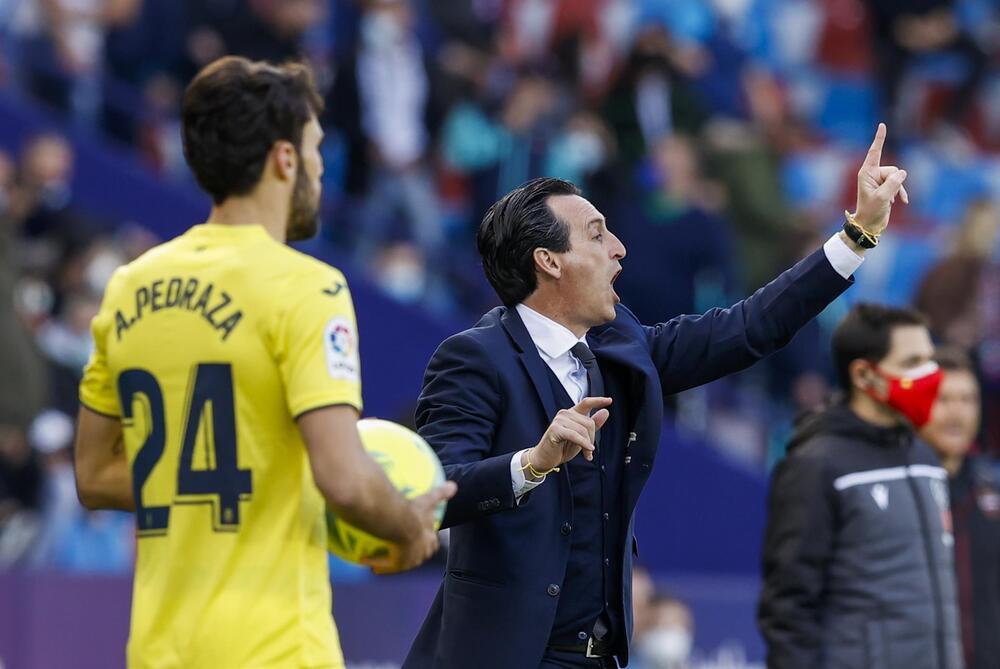 Morales acaba con la peor versión del Villarreal
