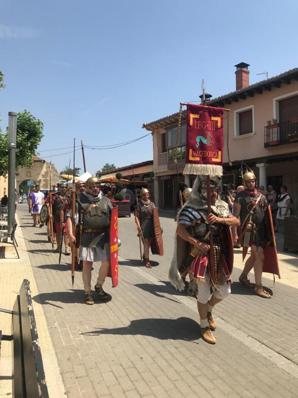 Entrada triunfal de la Legio IIII Macedónica en Herrera