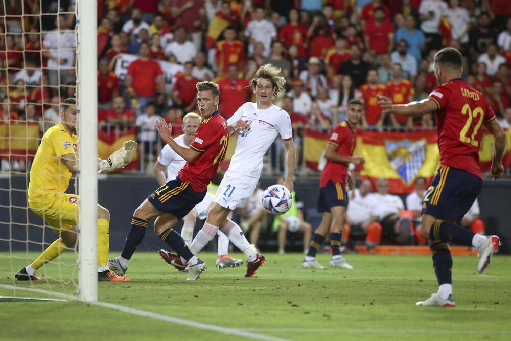 España da la vuelta a la tortilla en La Rosaleda