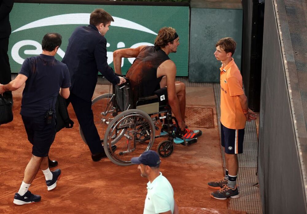 Nadal llega a la final de Roland Garros tras lesionarse Zverev