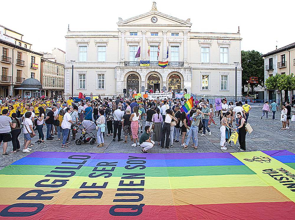 El Orgullo LGTB+ clama por leyes, derechos e igualdad