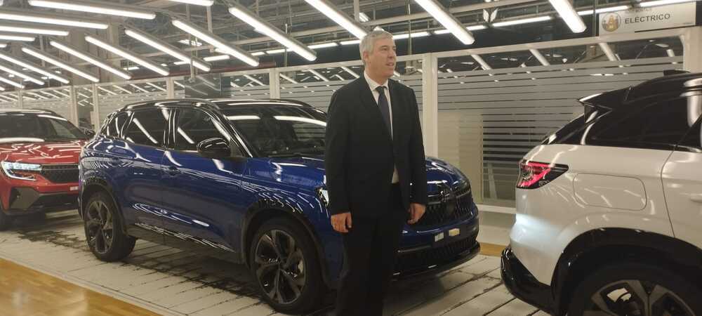 Los turnos en Renault, pendientes del Austral y la economía