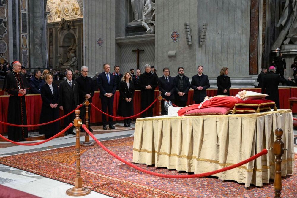 El último adiós a Benedicto XVI