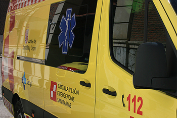 Un fallecido y una herida al volcar su vehículo en Salamanca