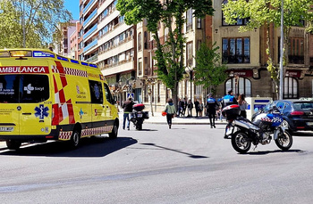 Herido un motociclista por una colisión entre Modesto Lafuente