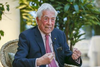 Vargas Llosa aparece en los 'papeles de Pandora'