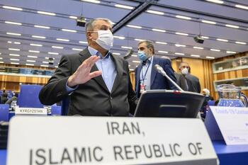 Irán afirma que no tiene porqué cumplir con el pacto nuclear