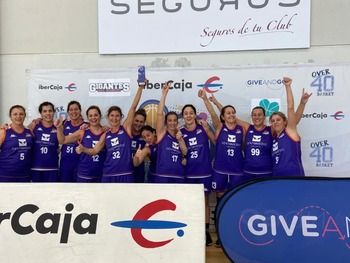 El equipo de veteranas del Maristas ganó en Zaragoza