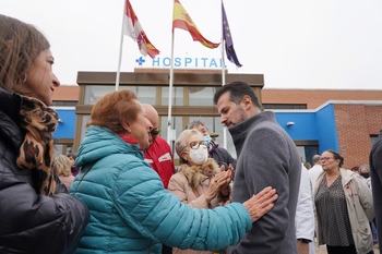 Tudanca denuncia el abandono de los hospitales comarcales