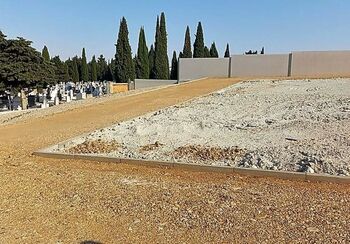 La ampliación del cementerio arrancará con 33 sepulturas