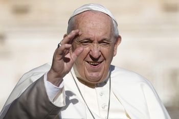 El Papa pide tratar mejor a las suegras y a ellas no criticar
