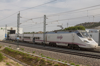 Tren Larga Distancia Madrid-Ponferrada con parada en Palencia
