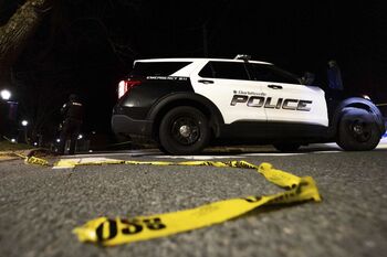 Al menos tres muertos en un tiroteo en la Universidad de Virginia