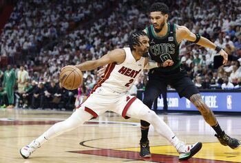 Los Celtics dan un golpe en la mesa en Miami