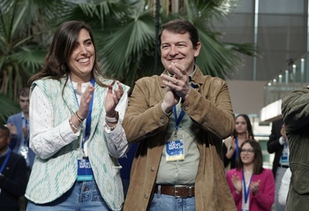 Andrea Ballesteros, elegida presidenta de Nuevas Generaciones