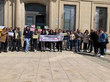 Los funcionarios de Justicia se concentran en Palencia