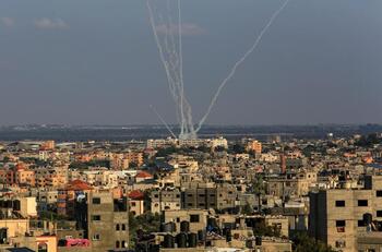 La Franja de Gaza sufre un apagón ante la falta de combustible