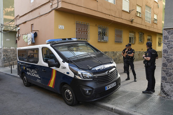 Detenido un varón acusado de matar a su pareja en Almería