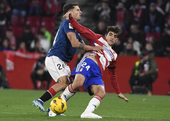 El Granada rescata un punto ante un Athletic sin puntería