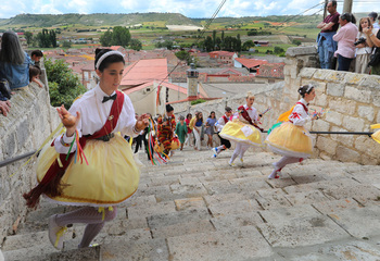 Corpus en Cevico: Una danza de comunión vecinal