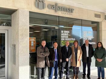 Cajamar estrena oficina en Paredes