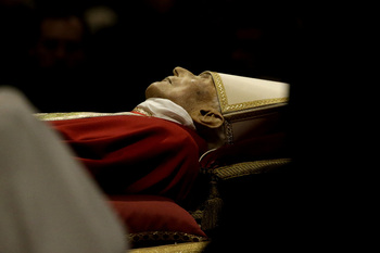 El funeral seguirá el rito 'Ordo exequiarum Romani Pontificis'