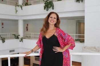 Pastora Soler pone voz al tema de ‘Salón de té La Moderna’