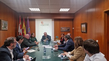 Colaboración entre Junta y Consulado de España en El Paso
