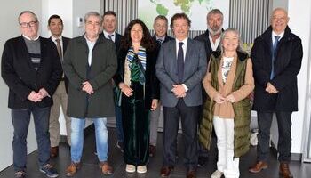 Gullón recibe al consejero de Desarrollo Rural de Cantabria