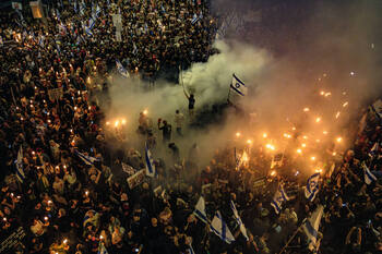 Miles de manifestantes piden la dimisión de Netanyahu