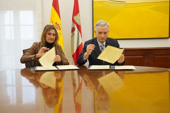 Junta y AECC fomentan la alimentación saludable en los coles