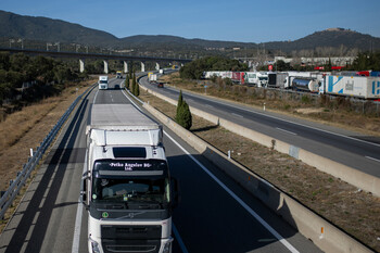 Transportistas palentinos retrasan la mercancía hacia Francia