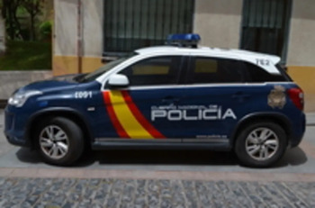 Detenido por intentar tirar por la ventana a su mujer en Soria